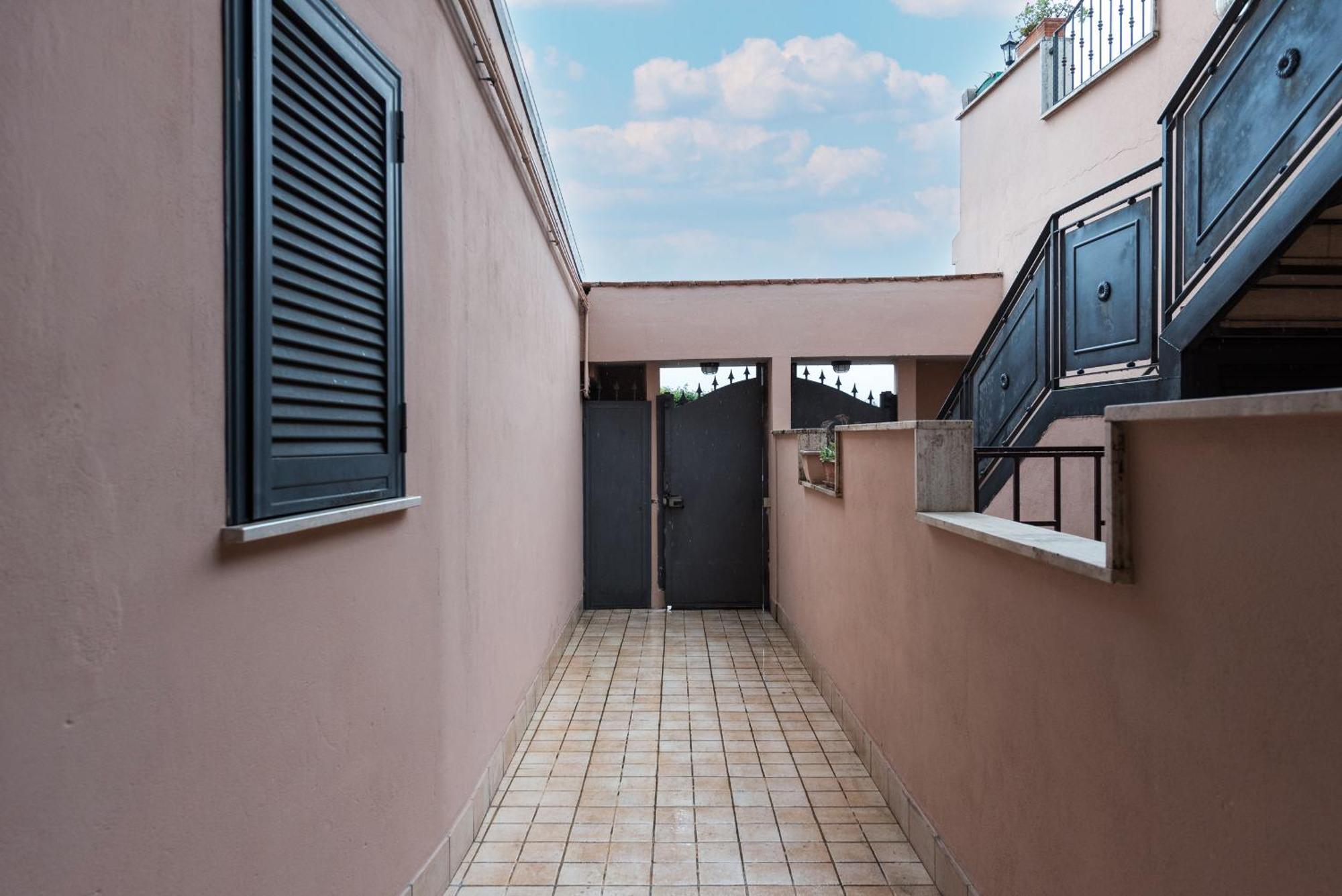Travelershome Ciampino 170 Station Street Eksteriør billede